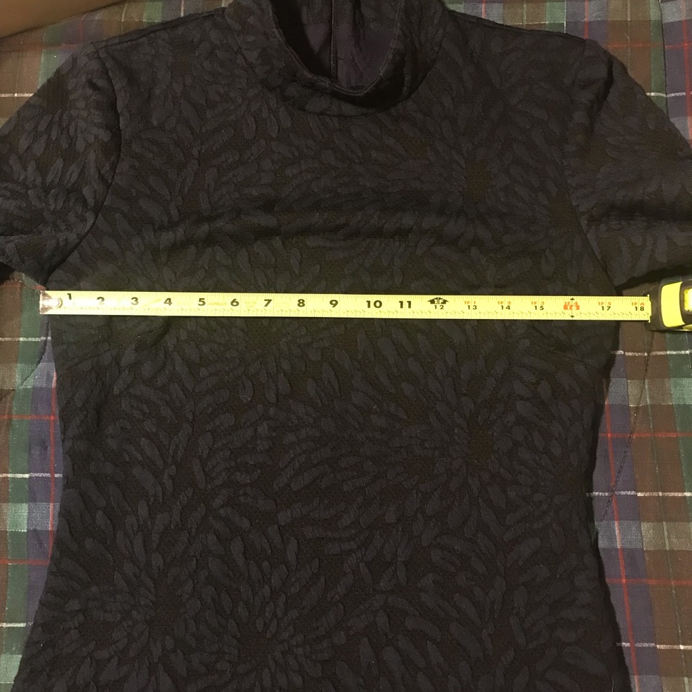 🌟NWOT!!! 🌟 Hutch Textured Midi Bell Sleeve Dress - Picture 6 of 8